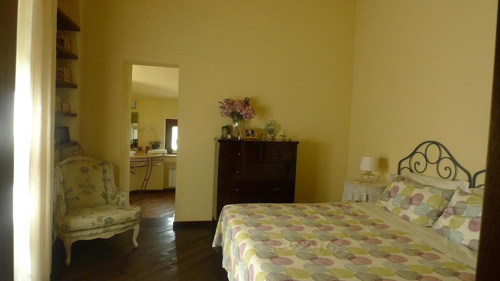 Le Ninfee Bed & Breakfast Cassino Phòng bức ảnh